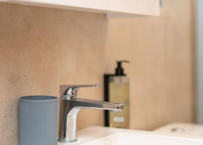 Aeolos Loft - 3 Min Walk To Beach & Town Апартаменты *