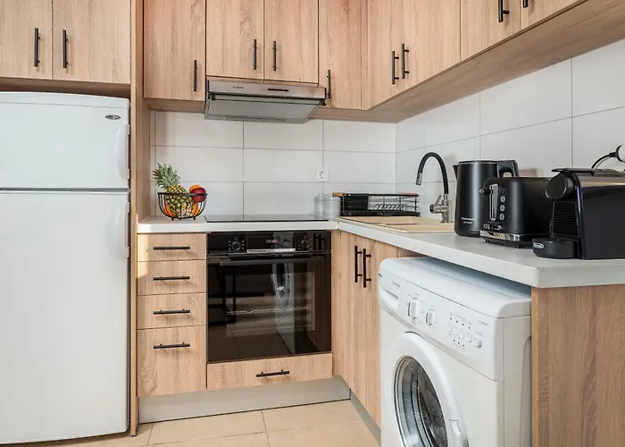 Aeolos Loft - 3 Min Walk To & Town Apartmán