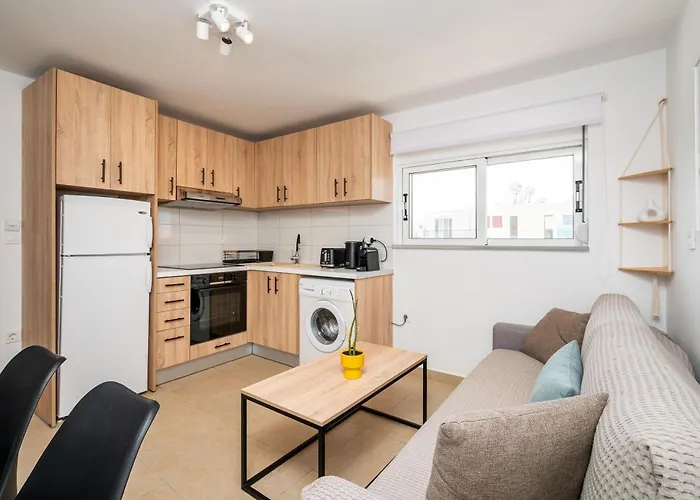 Aeolos Loft - 3 Min Walk To & Town Apartmán