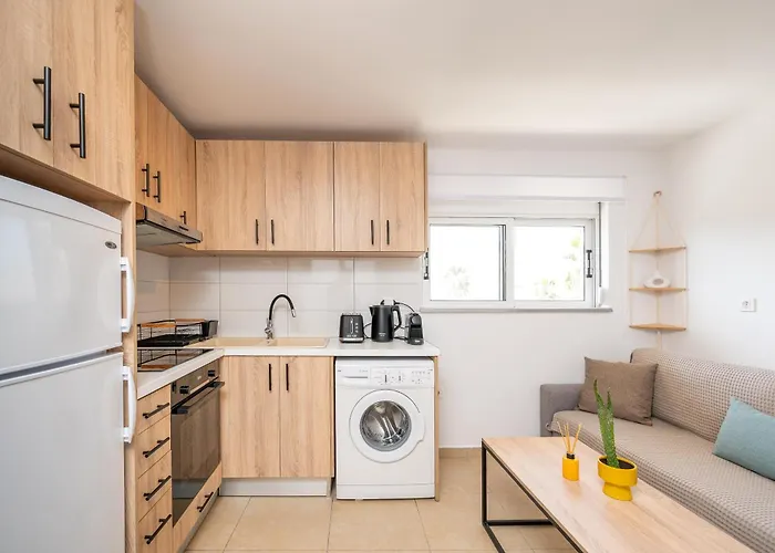 Aeolos Loft - 3 Min Walk To & Town Apartmán *